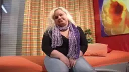 BBW Hausfrau beim Dildo Solo – Amateur Porno